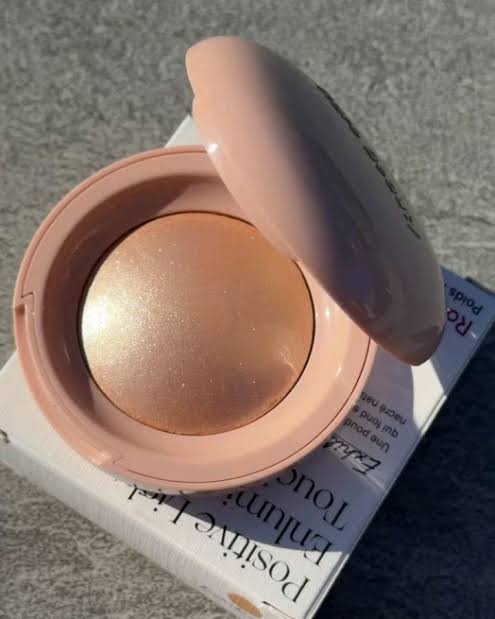هايلايتر رير بيوتي -Rare Beauty Highlighter Powder Enlighten